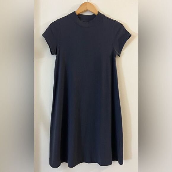 NWOT Everlane The Weekend Swing Dress in Black Size S - Picture 3 of 9